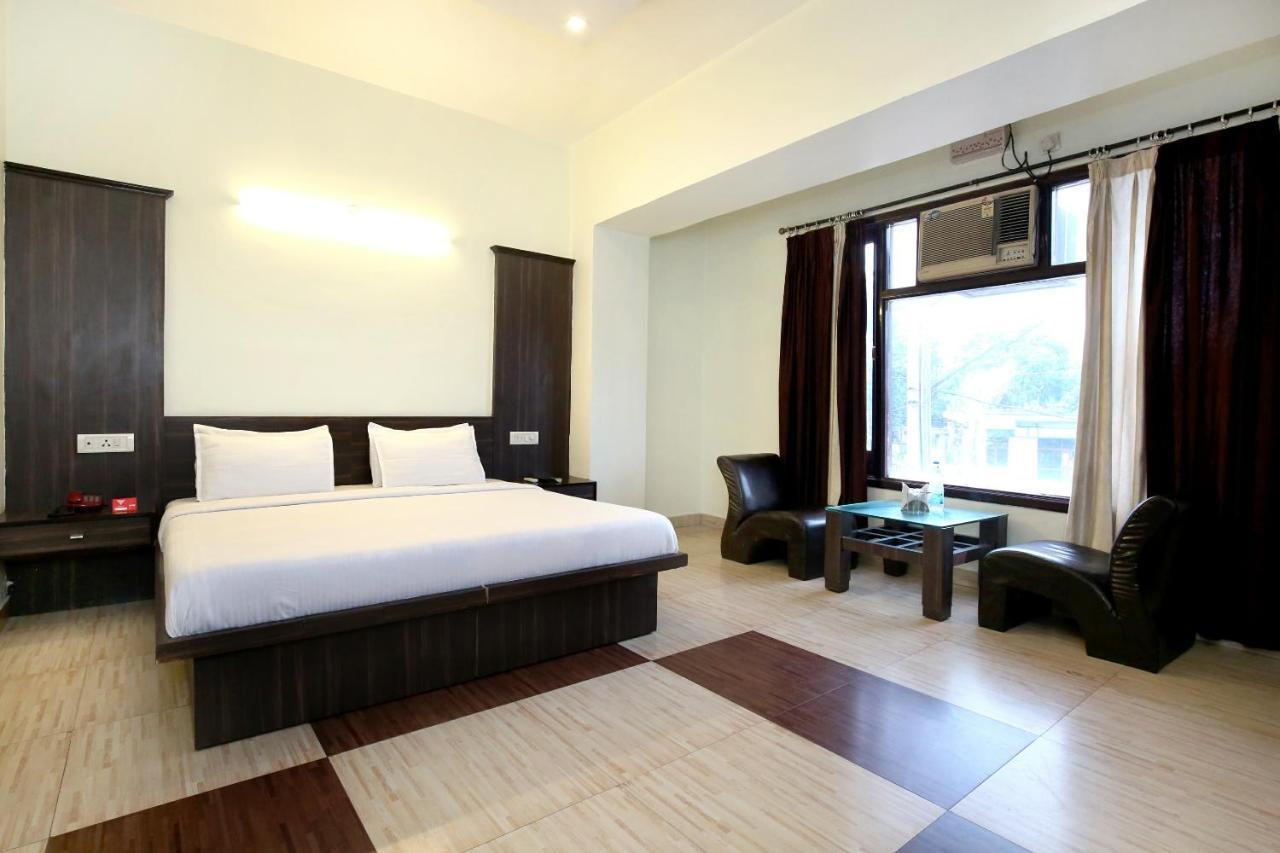 Oyo 9243 Trumpets Hotel 阿姆利则 外观 照片