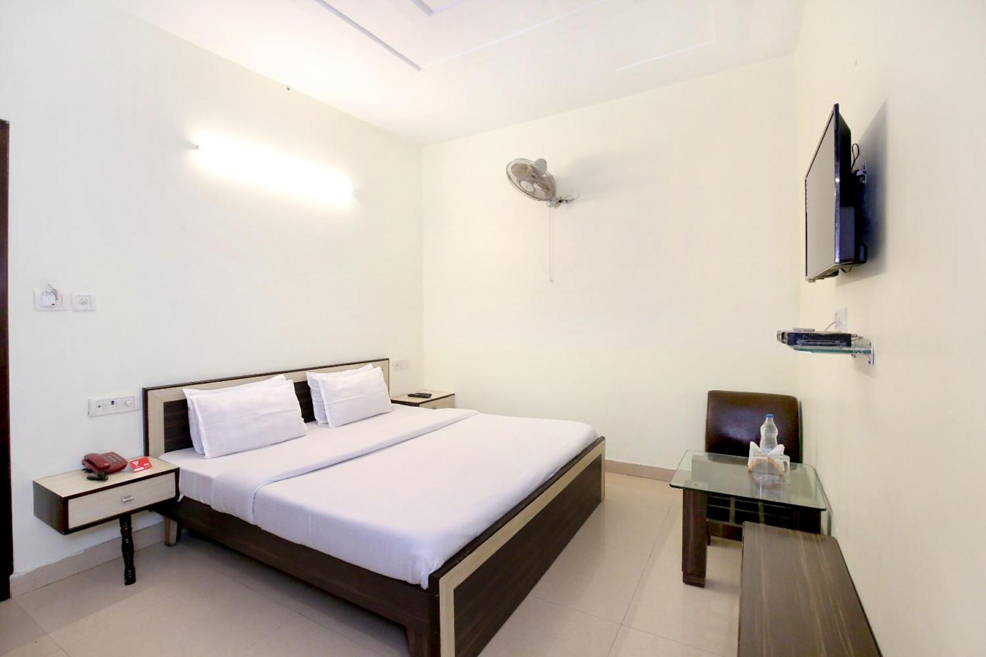 Oyo 9243 Trumpets Hotel 阿姆利则 外观 照片